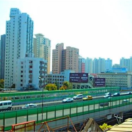 7Days Inn Shanghai Caobao Road Metro Station Экстерьер фото