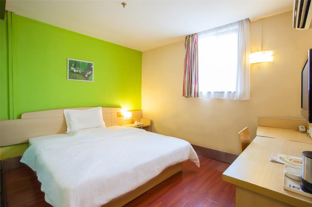 7Days Inn Shanghai Caobao Road Metro Station Экстерьер фото
